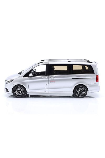 Marsel oyuncak Mercedes-Benz V Class Amg-Line Minibus 1/18 White