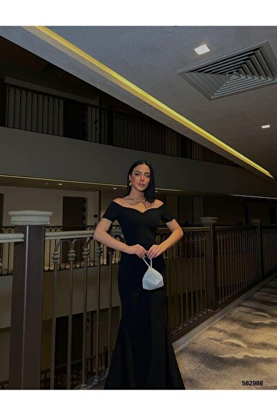 Modafeminen Rochie maxi din țesătură creponată, cu decolteu în formă de inimă, cu detaliu de umăr, cu detaliu de coadă, negru 582988