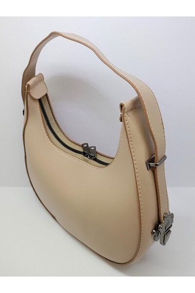 stilyy حقيبة كتف صغيرة باللون البيج