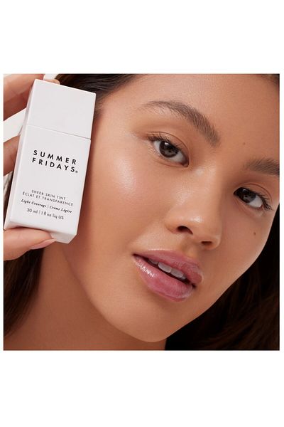 SUMMER FRIDAYS Sheer Skin Tint - Hyaluronic Acid + Squalene Shade 9