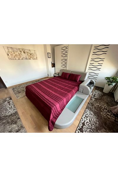 Coneltex Decorative and protective bedspread CreponTex by Coneltex, 220 x 240 cm, double bed, red color