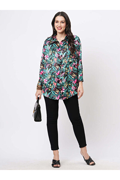 HashtagBe Loose fit shirt with button down front in resort wear print.