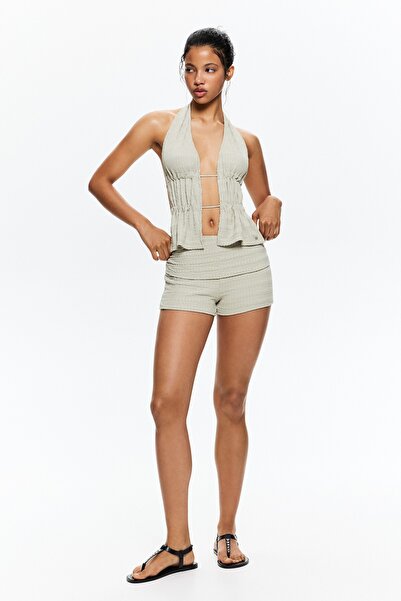 Pull & Bear Kemer kısmı kıvrık rustik şort