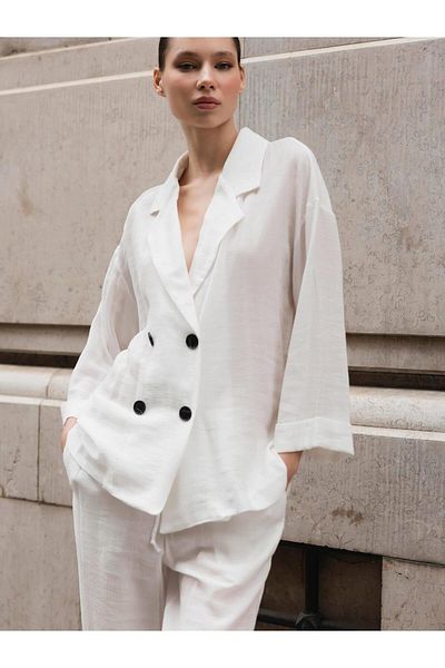 Coral Four Button Slim Jacket Pants Suit White