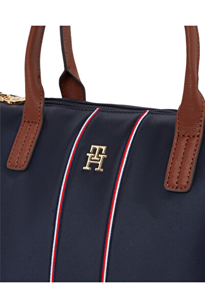 Tommy Hilfiger حقيبة تومي هيلفيغر النسائية الصغيرة من بوبيت، باللون الأزرق الفضائي