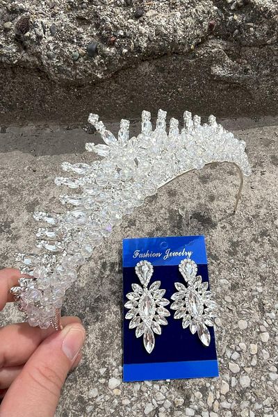 Hobigram Alyce Silver Bridal Henna Crown Special Occasion Accessory Women's Crown and Thin Shuttle Earrings Set