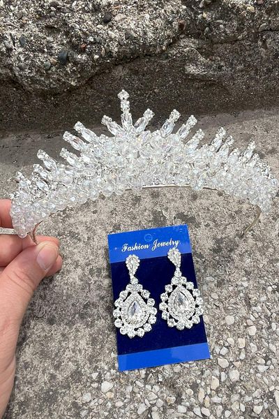 Hobigram Alyce Silver Bridal Henna Crown Special Occasion Accessory Women's Crown and Drop Shuttle Earrings Set