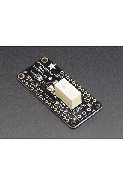 Adafruit FeatherWing Mini Relay