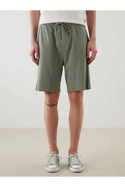 LC Waikiki Standard Pattern Snoopy Printed Men's Shorts