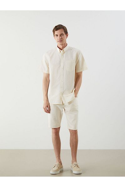 LC Waikiki Ανδρικό πουκάμισο LCW Regular Fit με κοντό μανίκι καρό ποπλίνα