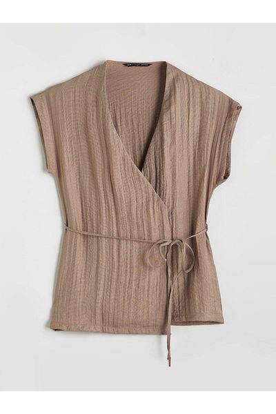 LC Waikiki Double Breasted Collar Textured Blouse