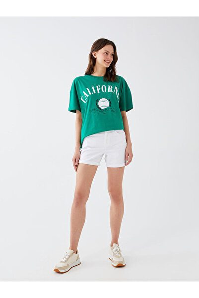 LC Waikiki Λευκό γυναικείο τζιν σορτς κανονικής εφαρμογής με κανονική μέση γρ...