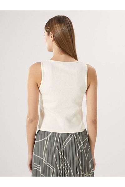 LC Waikiki Venus U Neck Undershirt