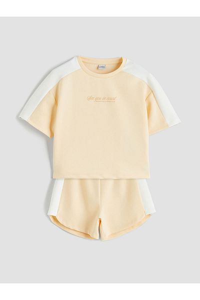 LC Waikiki Orange Crew Neck Soft Touch Girl's T-Shirt and Shorts