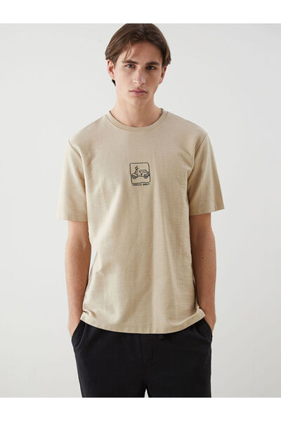 LC Waikiki Ανδρικό T-shirt με στρογγυλή λαιμόκοψη και κέντημα