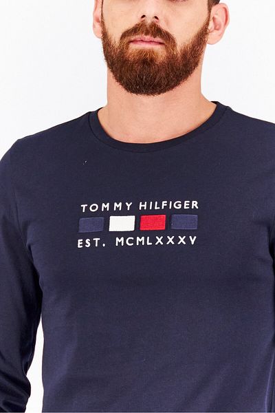 Tommy Hilfiger Men Crew Neck Long Sleeve Embroidered Logo T-Shirt, Navy Combo