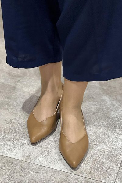 Majensia Pointed Front V Model Genuine Leather Ballerinas