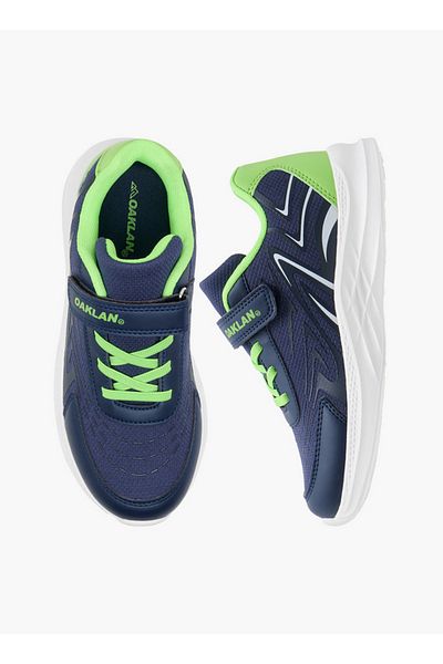Oaklan by Shoexpress Boys Panelled Sports Shoes with Hook and Loop Closure