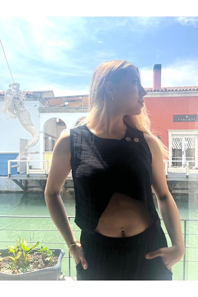 Çeşme Home Black Muslin Fabric Asymmetrical Crop Top – Summer Blouse Wooden Buttoned Vest with Natural Fabric