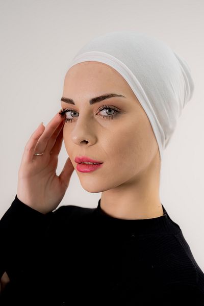 Şalcenneti.com Practical White Color Bonnet with Snap Fastening Front Stitching