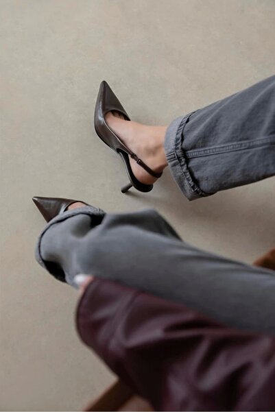 Sivarro Reya Women's Wrinkled Leather Heeled Shoes Brown