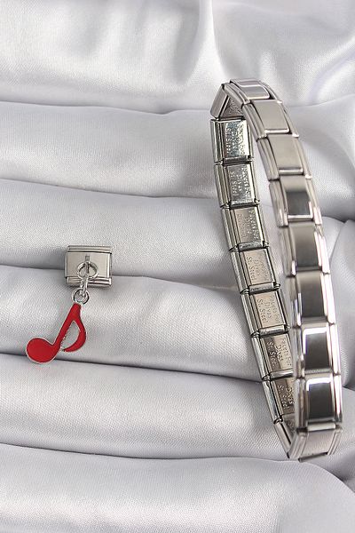 Skygo Tj-Bc1180 Red 316L Steel Silver Color Musical Note Model Nomination Charm