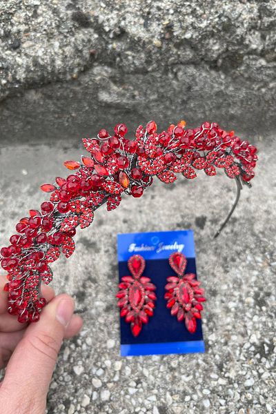 Hobigram Camilo Red Bridal Henna Crown Special Occasion Accessory Women's Crown and Thin Shuttle Earring Set