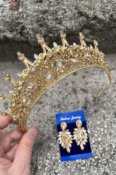 Hobigram Catalina Gold Bridal Henna Crown Special Occasion Accessory Women's Crown and Thin Shuttle Earrings Set