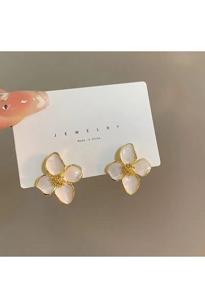 AKSESUARIM White Clover Earrings