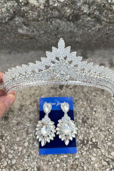Hobigram Daniela Silver Bridal Henna Crown Special Occasion Accessory Women's Crown and Wide Shuttle Earrings Set