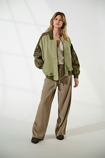 ONLY Onlbleecker Aris Life Mw Pant Cc Wvn Women's Brown Trousers - O15337957