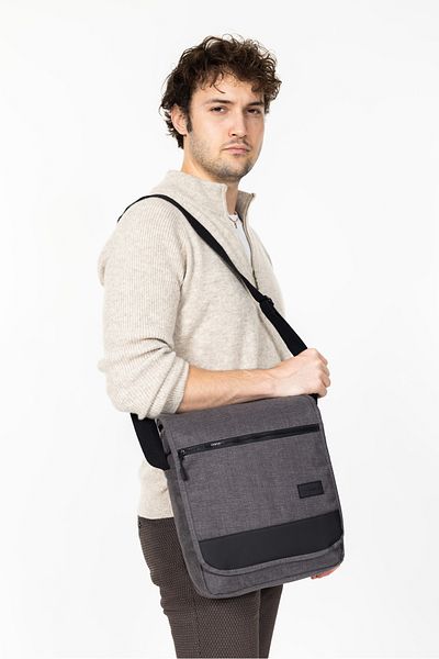 Necati Çanta The Key to Modern and Practical Transportation: Vertical Design Messenger Bag