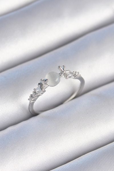 Skygo Brass Silver Color Zircon Stone White Enamel Butterfly Detail Women's Ring - Tj-Byk3463