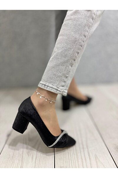 ayakkabiyolla Βραδινά παπούτσια φόρεμα με μαύρα μυτερά διαγώνια πέρλες