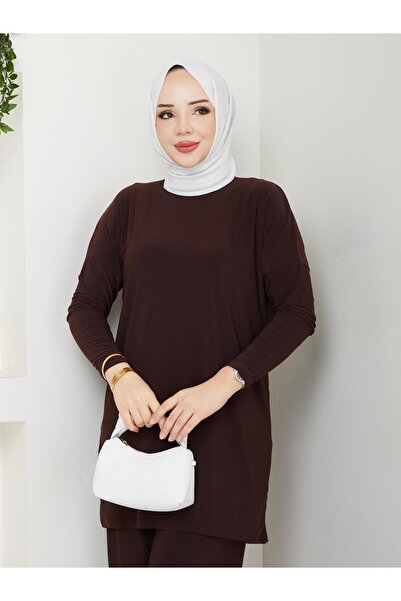 MODAMÜNASİP Το νέο μας κοστούμι παντελονιού Fulya με υπέροχη λεπτομέρεια σταυρωτή πλάτη