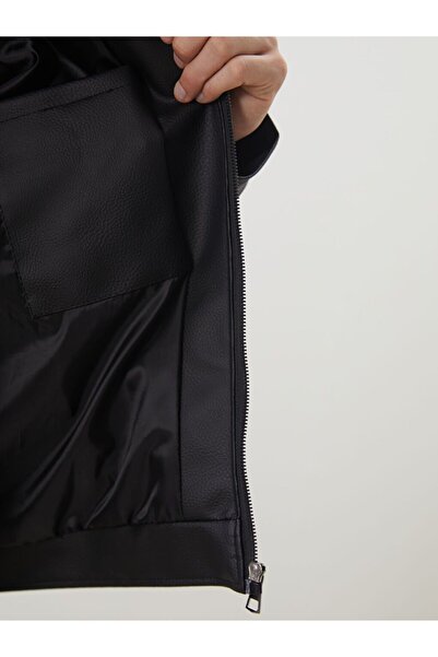 LC Waikiki LCW Vision Standart Kalıp Gömlek Yaka Erkek Deri Görünümlü Mont