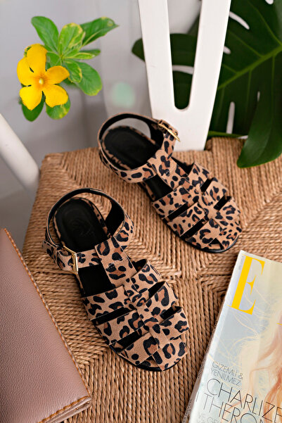 NOSEY SHOES London Model din piele naturală cu model leopard cu cataramă cu b...