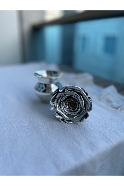 vanilya accessory Rose Bucket with Roses Plated with Brass-Silver Micron Pieces