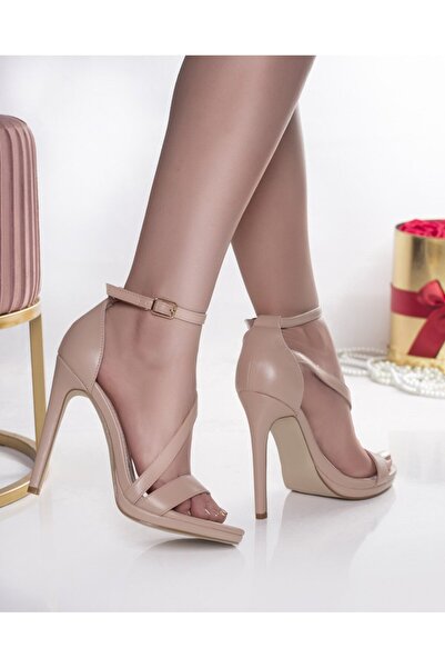 Botinelli Sandale de damă cu toc bej din piele terda, culoare 40