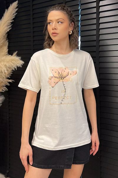 GÜLSELİ Tricou de damă cu decolteu crem cu imprimeu cu detalii de piatră