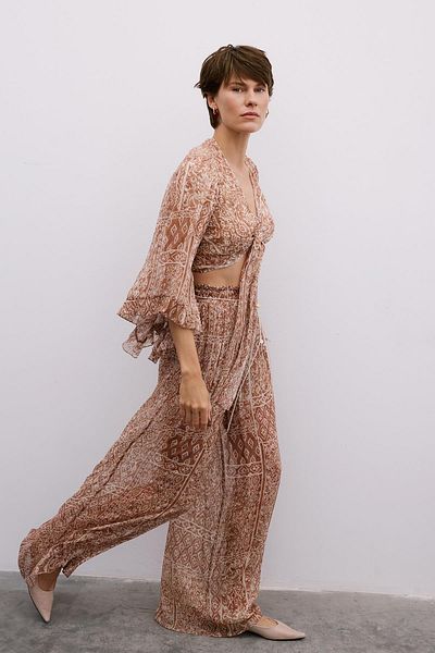 Rue Studio Tie-Up Patterned Camel Crop Blouse