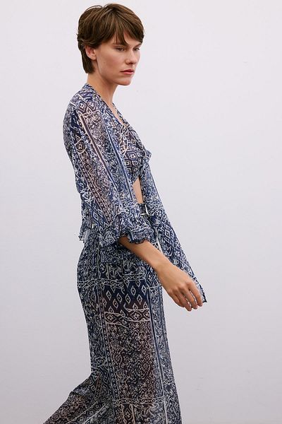 Rue Studio Tie-Up Patterned Navy Blue Crop Blouse