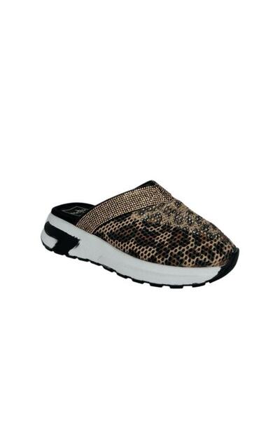 KEMAL TANCA 868 27 شباشب رياضية نسائية