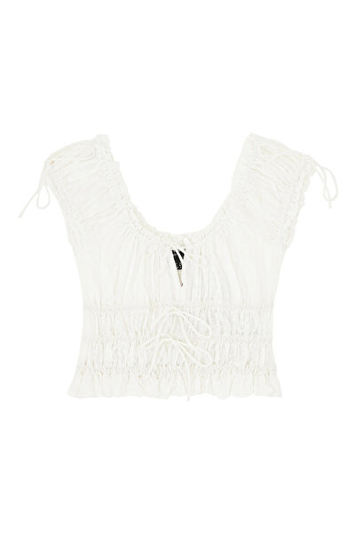 Nobody’s Child Ella Shirred Crop Top Stylish and Sustainable Summer Style