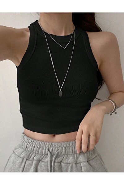 BNK Shop قميص داخلي محبوك مرن أبيض اللون ذو رقبة رسن وقماش مضلع