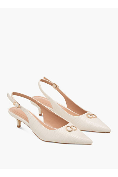 Celeste حذاء نسائي ذو مقدمة مدببة ومحكم الإغلاق