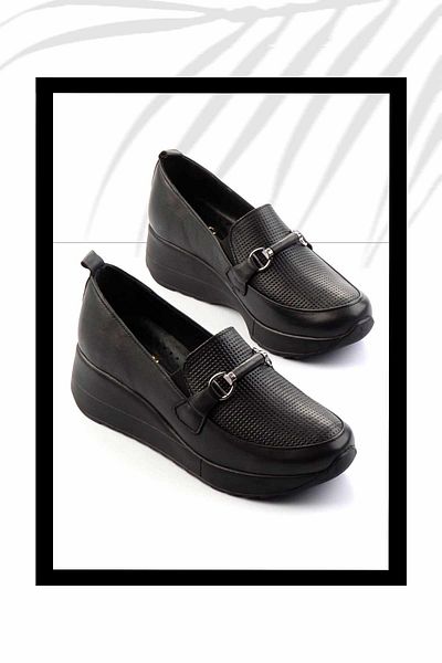 Bambi Schwarze Damenschuhe mit Keilabsatz aus echtem Leder K 01586377803