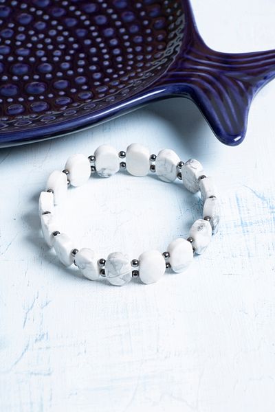 Deniz Doğal Taş Certified Hematite and Howlite Natural Stone Bracelet