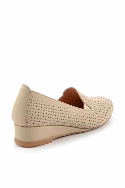 Bambi Μπεζ Δερμάτινα Γυναικεία παπούτσια με τακούνι K01531199503