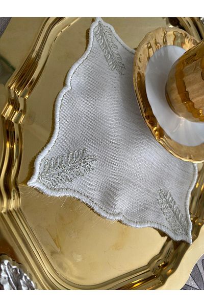 CekModa Ανθεκτικό στους λεκέδες που πλένεται. Gardenia υφασμάτινες πολυτελείς χαρτοπετσέτες παρουσίασης 6 τεμαχίων με κέντημα - αρχική υπόστρωμα καφέ